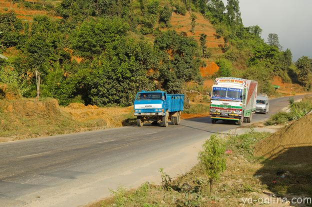 Дорога от Катманду до деревни Dharapani через Besisahar